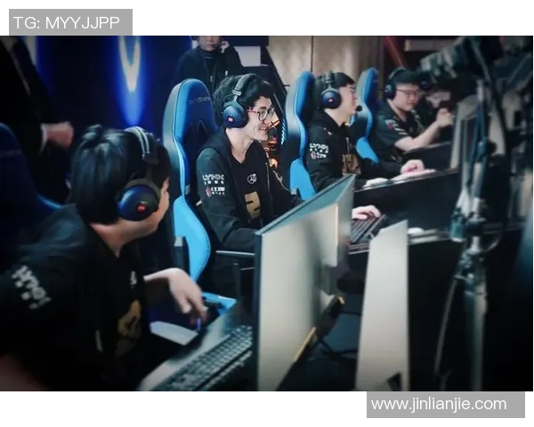 电竞实时数据分析RNG实力争议引发热议与讨论实时数据